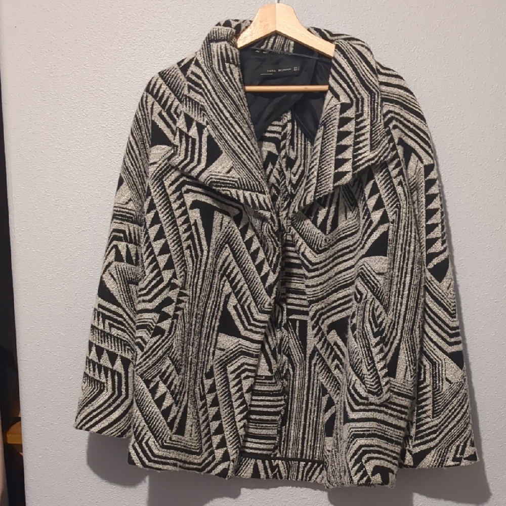 Zara Black and Cream Textured Jacket